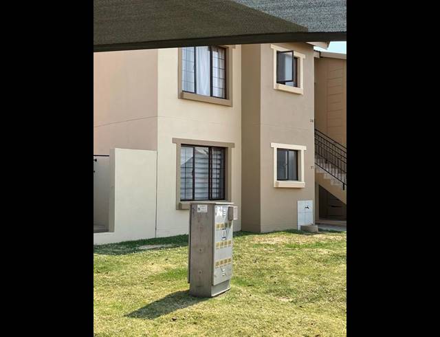 2 BEDROOM PROPERTY TO RENT IN MONTANA TUINE